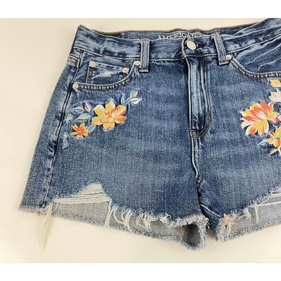 American Eagle Mom Short Floral Embroidered Size 6 Distressed - Picture 3 of 6